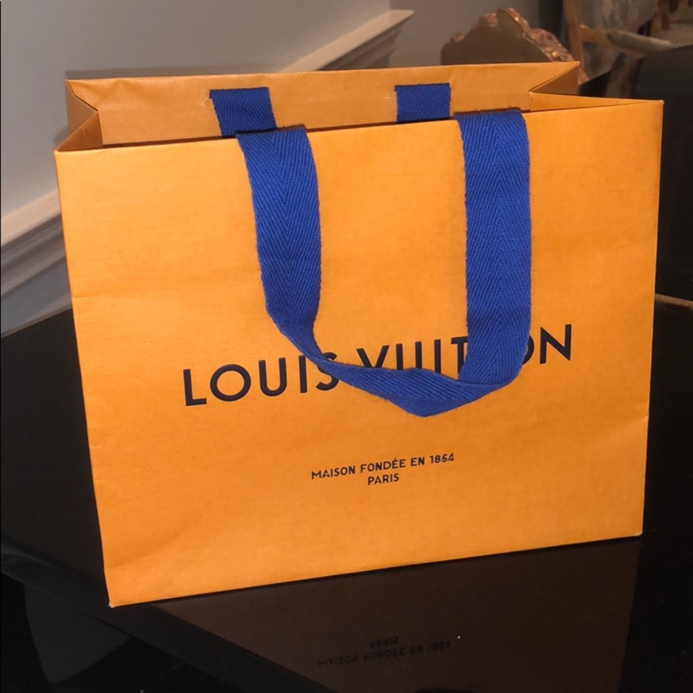 AUTHENTIC Louis Vuitton bag